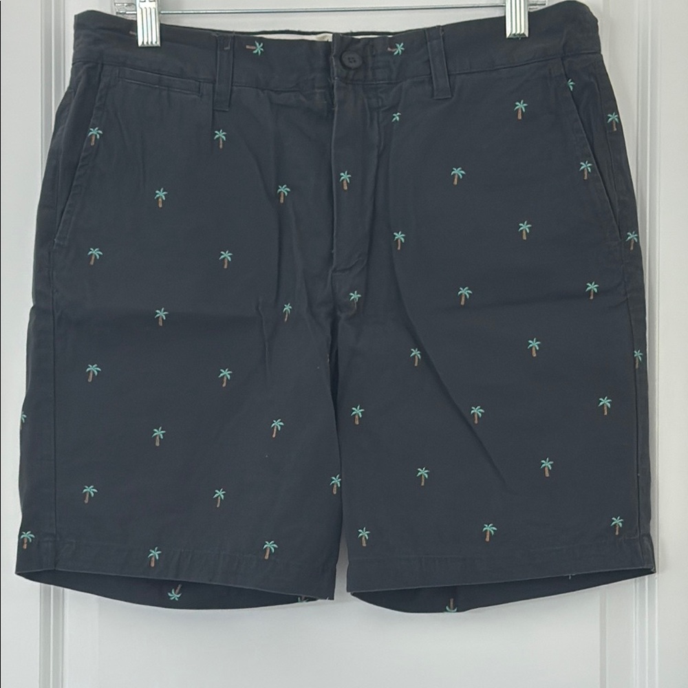 H&M Black Flat Front Shorts with Modern Appeal